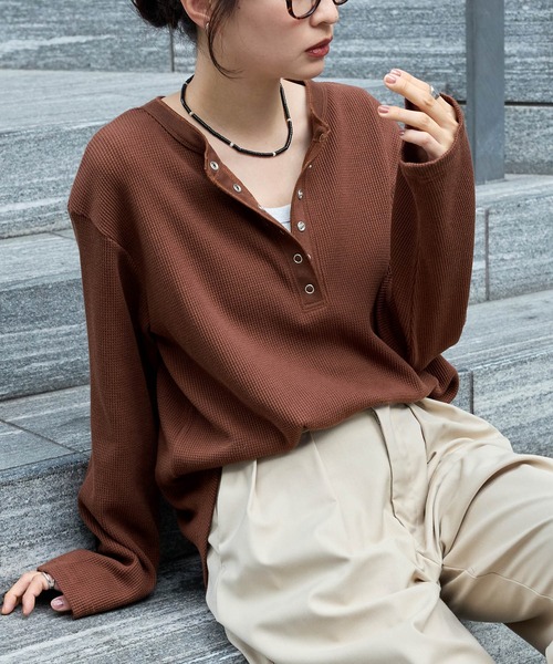 MONO-MART tシャツ 「抗菌防臭」 ソフトワッフル ヘンリーネック ラウンドヘム プルオーバー レディース - 画像 (5)